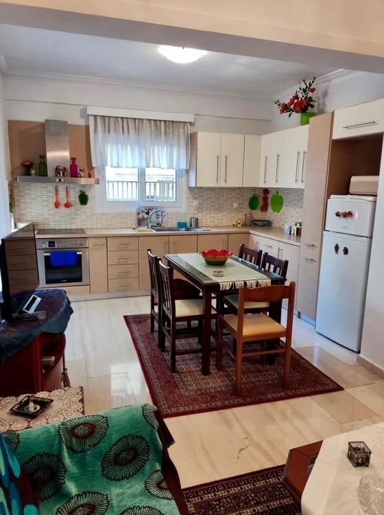 Marys House , Lovely 2-Bedroom Apartment Thessaloníki Luaran gambar