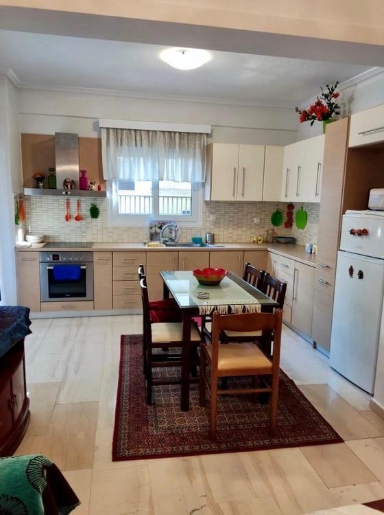 Marys House , Lovely 2-Bedroom Apartment Thessaloníki Luaran gambar